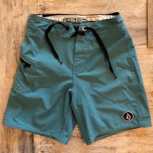Little Boys Volcom Boardshorts EUC